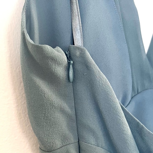 BCBG MAXAZIRA asymmetrical blue dress with floral detailing - Picture 4 of 5